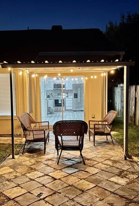 3 Bedroom Entire Home - Centrally Located In Katy, Texas Экстерьер фото