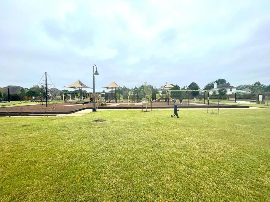 3 Bedroom Entire Home - Centrally Located In Katy, Texas Экстерьер фото
