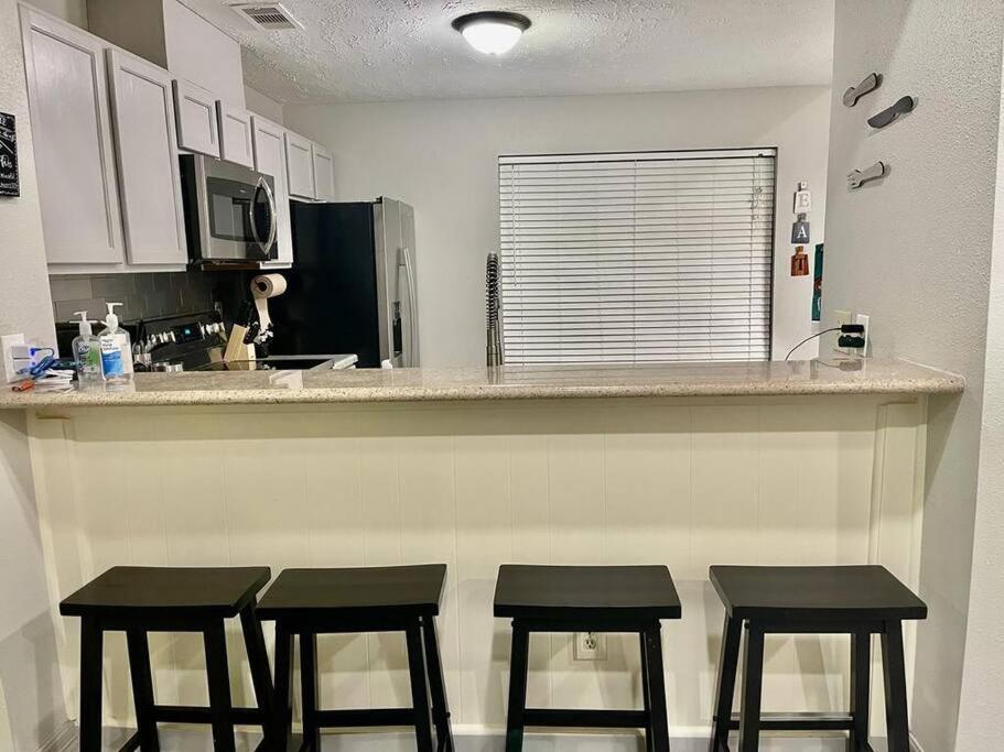 3 Bedroom Entire Home - Centrally Located In Katy, Texas Экстерьер фото